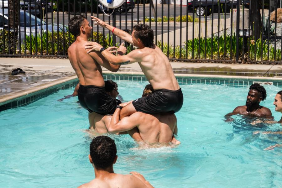 How to Chicken Fight in a Pool | Test Your Own Pool
